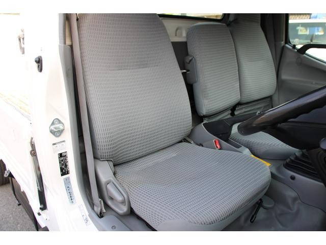 トヨタトヨエース平ボディ小型（2t・3t）[写真34]