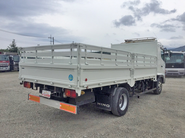 日野レンジャー平ボディ中型（4t）[写真02]