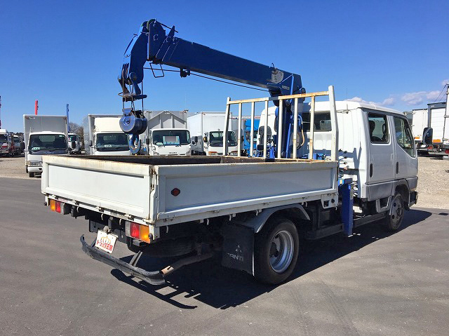 三菱ふそうキャンターダブルキャブ・クレーン付小型（2t・3t）[写真02]