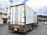 UDトラックスコンドル冷凍車（冷蔵車）増トン（6t・8t）[写真02]