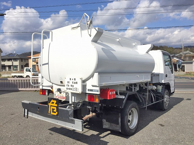 UDトラックスコンドルタンク車（タンクローリー）小型（2t・3t）[写真02]