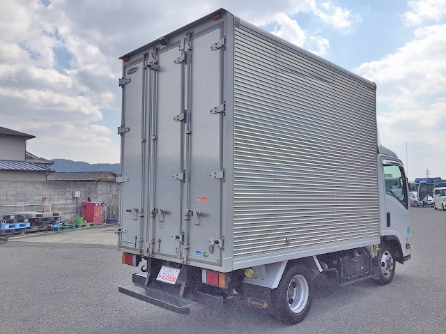 いすゞエルフアルミバン小型（2t・3t）[写真02]