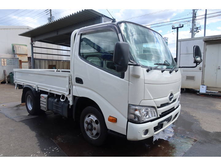 日野デュトロ平ボディ小型（2t・3t）2RG-XZC605M [写真01]