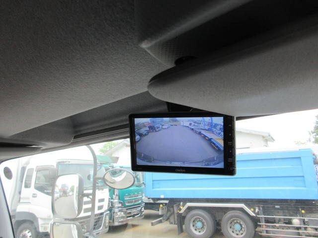 いすゞフォワード冷凍車（冷蔵車）中型（4t）[写真13]