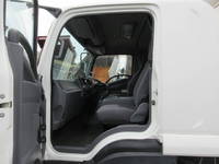 いすゞフォワード冷凍車（冷蔵車）中型（4t）[写真17]