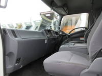 いすゞフォワード冷凍車（冷蔵車）中型（4t）[写真18]