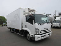 いすゞフォワード冷凍車（冷蔵車）中型（4t）[写真01]