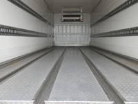 いすゞフォワード冷凍車（冷蔵車）中型（4t）[写真27]