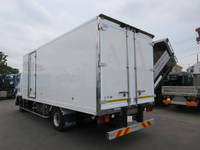 いすゞフォワード冷凍車（冷蔵車）中型（4t）[写真02]