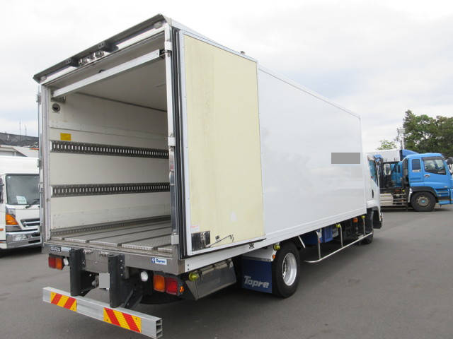 いすゞフォワード冷凍車（冷蔵車）中型（4t）[写真31]