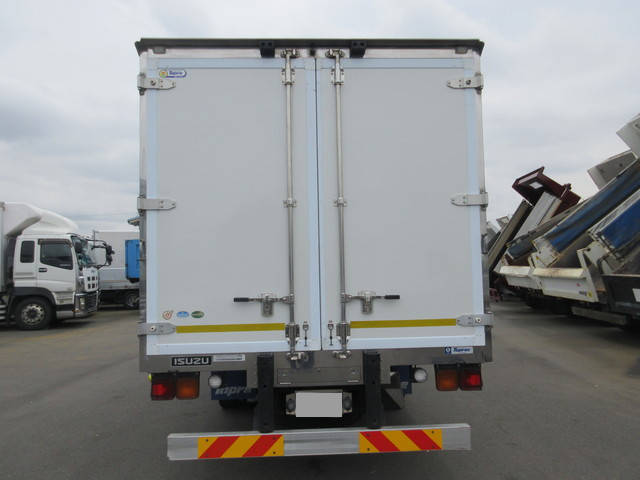 いすゞフォワード冷凍車（冷蔵車）中型（4t）[写真05]