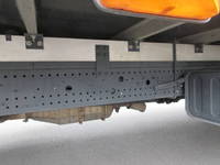 いすゞフォワード冷凍車（冷蔵車）中型（4t）[写真07]