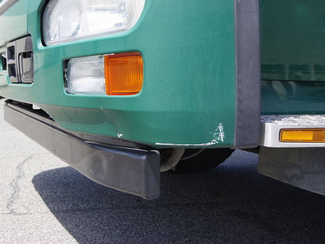 UDトラックスクオン深ダンプ（土砂禁ダンプ）大型（10t）[写真21]