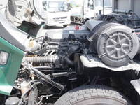 UDトラックスクオン深ダンプ（土砂禁ダンプ）大型（10t）[写真27]