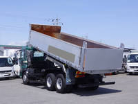 UDトラックスクオン深ダンプ（土砂禁ダンプ）大型（10t）[写真02]