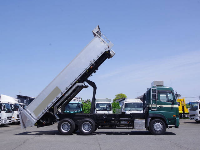 UDトラックスクオン深ダンプ（土砂禁ダンプ）大型（10t）[写真06]