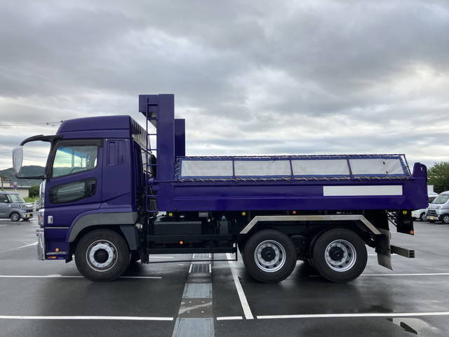 三菱ふそうスーパーグレートダンプ大型（10t）[写真05]