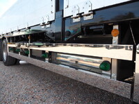 三菱ふそうスーパーグレートアルミブロック大型（10t）[写真13]