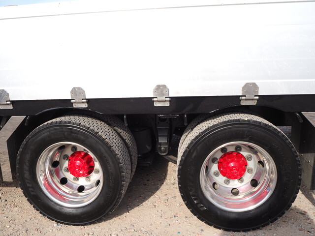 三菱ふそうスーパーグレートアルミブロック大型（10t）[写真22]