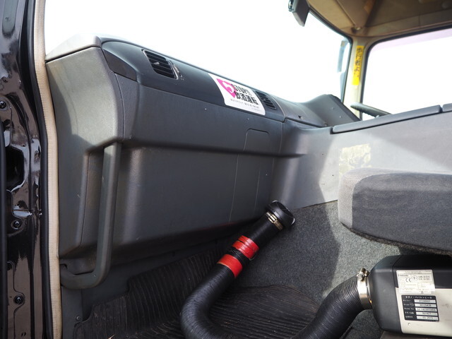 三菱ふそうスーパーグレートアルミブロック大型（10t）[写真33]