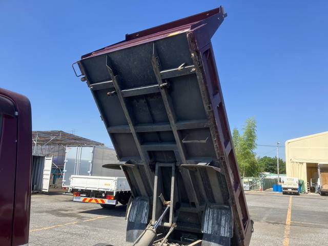 三菱ふそうキャンターダンプ小型（2t・3t）[写真15]