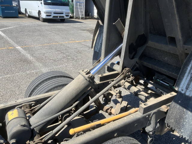 三菱ふそうキャンターダンプ小型（2t・3t）[写真17]