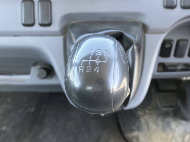 三菱ふそうキャンターダンプ小型（2t・3t）[写真37]