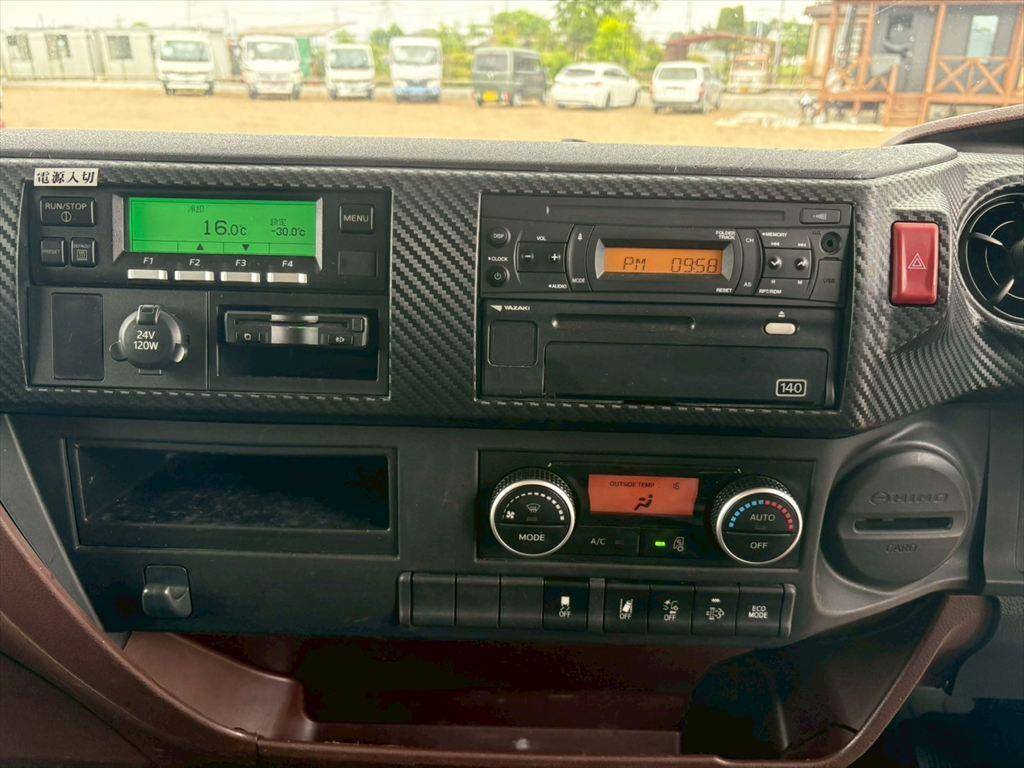 日野レンジャー冷凍車（冷蔵車）中型（4t）[写真18]