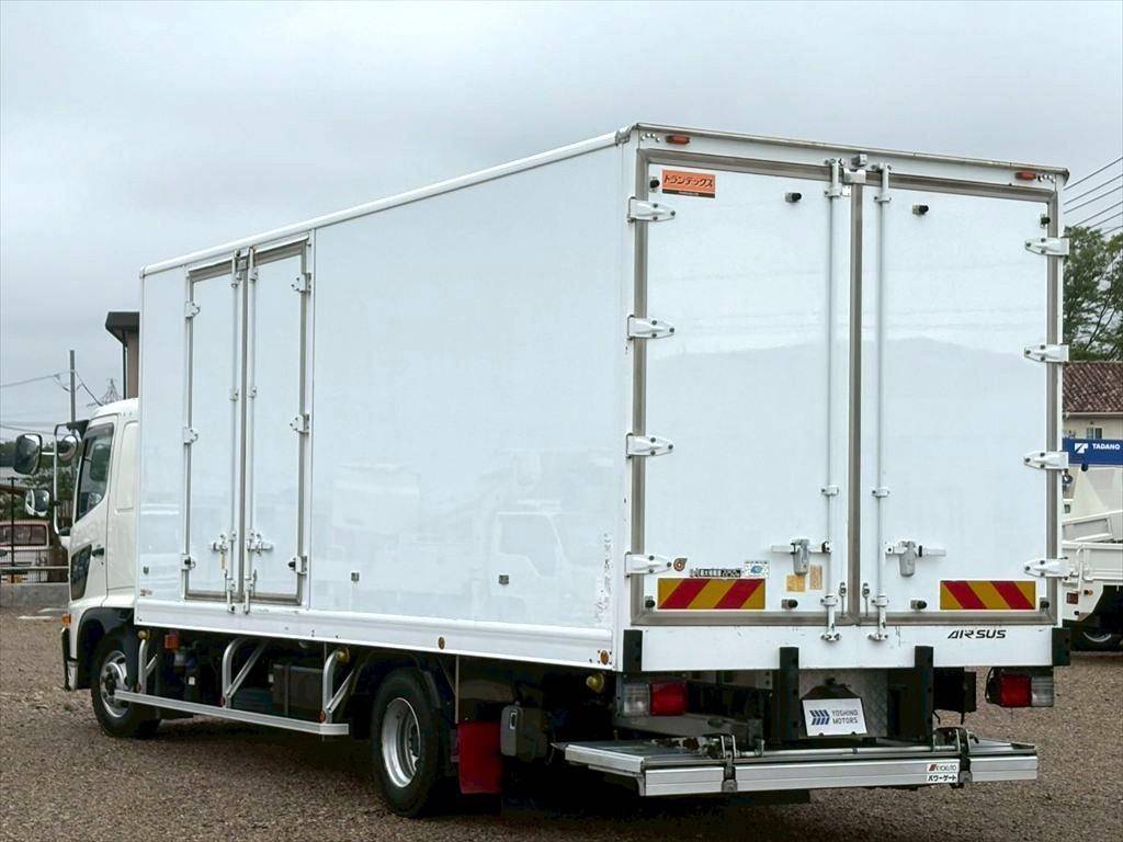 日野レンジャー冷凍車（冷蔵車）中型（4t）[写真03]