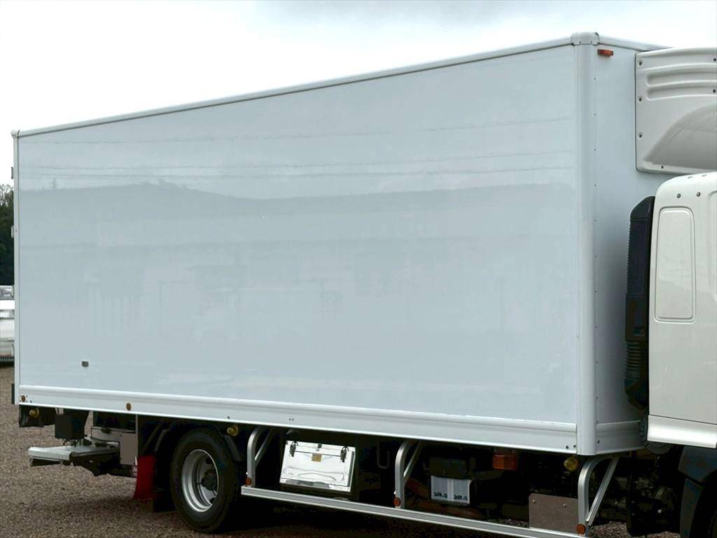 日野レンジャー冷凍車（冷蔵車）中型（4t）[写真05]