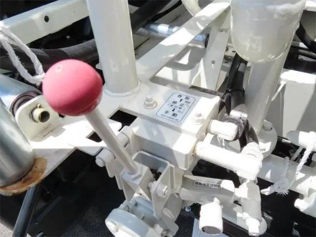 日野デュトロタンク車（タンクローリー）小型（2t・3t）[写真27]