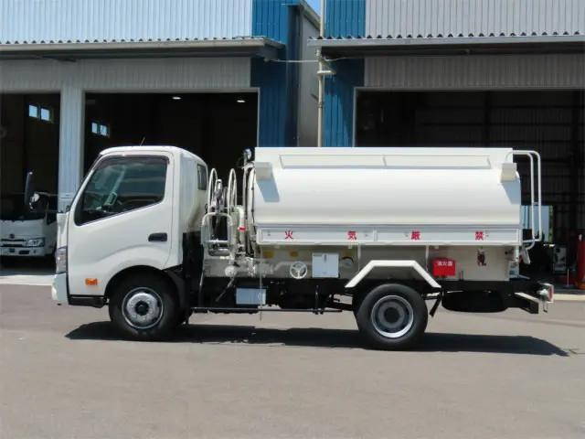 日野デュトロタンク車（タンクローリー）小型（2t・3t）[写真03]