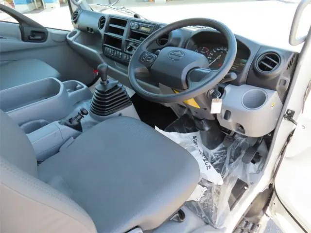 日野デュトロタンク車（タンクローリー）小型（2t・3t）[写真08]