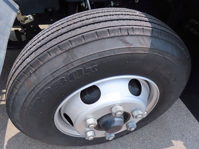 いすゞフォワードキャリアカー中型（4t）[写真21]