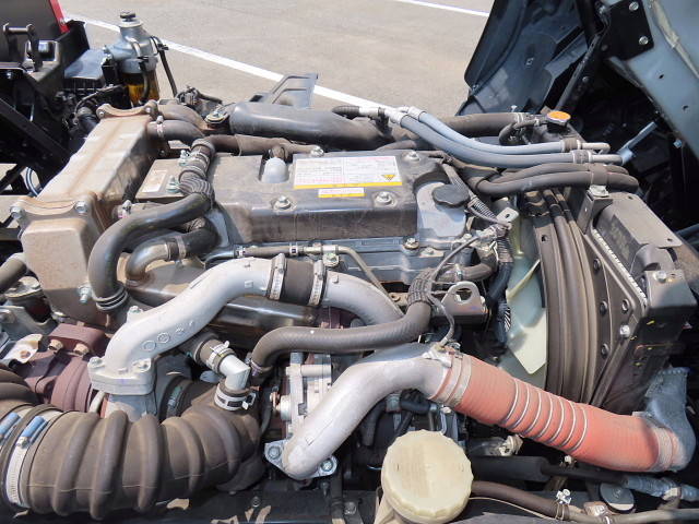 いすゞフォワードキャリアカー中型（4t）[写真23]