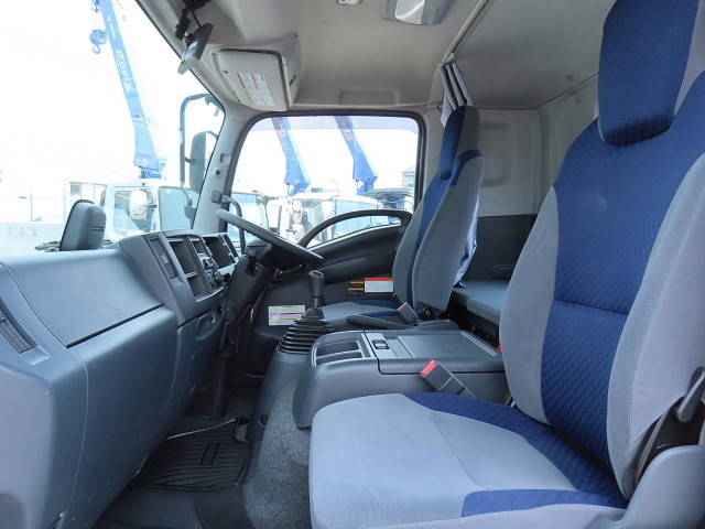 いすゞフォワードキャリアカー中型（4t）[写真26]