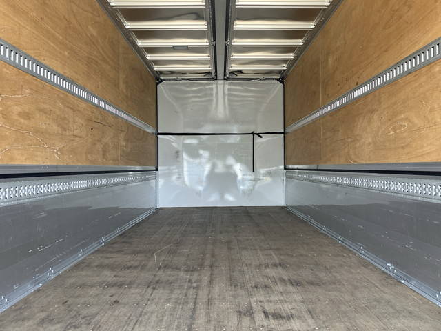 いすゞフォワードアルミウイング中型（4t）[写真15]