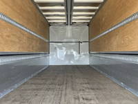 いすゞフォワードアルミウイング中型（4t）[写真15]