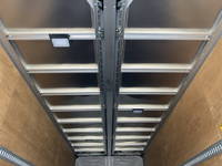 いすゞフォワードアルミウイング中型（4t）[写真17]