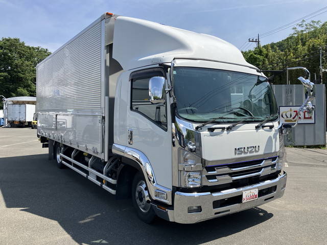 いすゞフォワードアルミウイング中型（4t）[写真03]