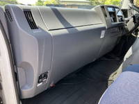 いすゞフォワードアルミウイング中型（4t）[写真36]