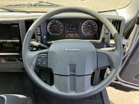 いすゞフォワードアルミウイング中型（4t）[写真38]