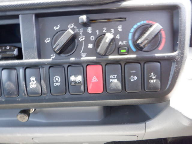 トヨタその他の車種平ボディ小型（2t・3t）[写真36]