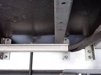 いすゞフォワードアルミウイング中型（4t）[写真17]