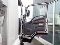 いすゞフォワードアルミウイング中型（4t）[写真25]