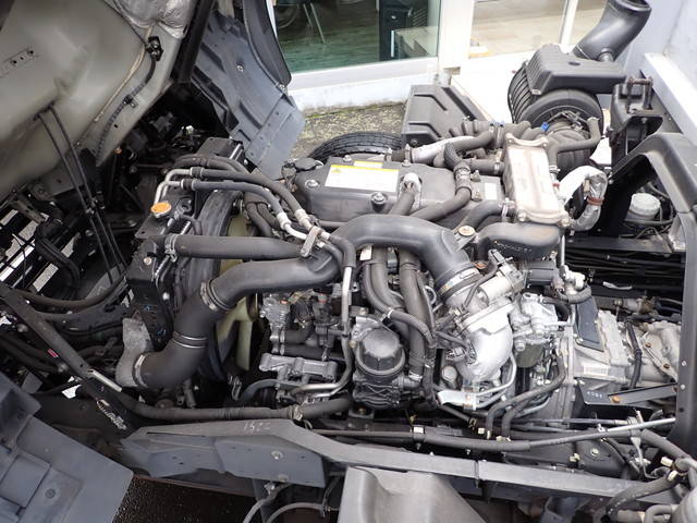 いすゞフォワードアルミウイング中型（4t）[写真36]