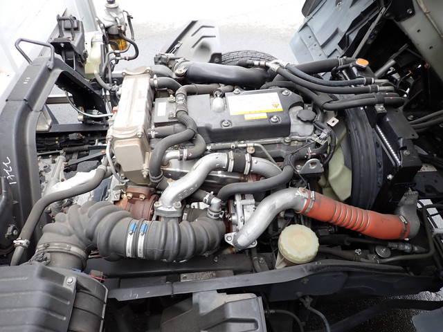 いすゞフォワードアルミウイング中型（4t）[写真37]