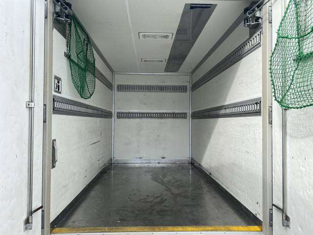 トヨタその他の車種保冷バン小型（2t・3t）[写真06]