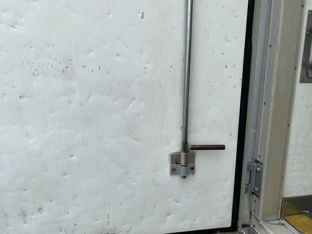 トヨタその他の車種保冷バン小型（2t・3t）[写真08]