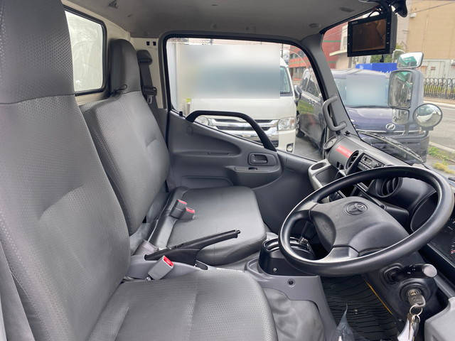 トヨタその他の車種保冷バン小型（2t・3t）[写真09]